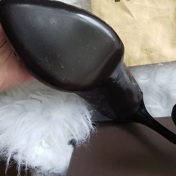 Louis Vuitton Mary Jane Pumps Size EU37 US6.5 - Picture 9 of 16